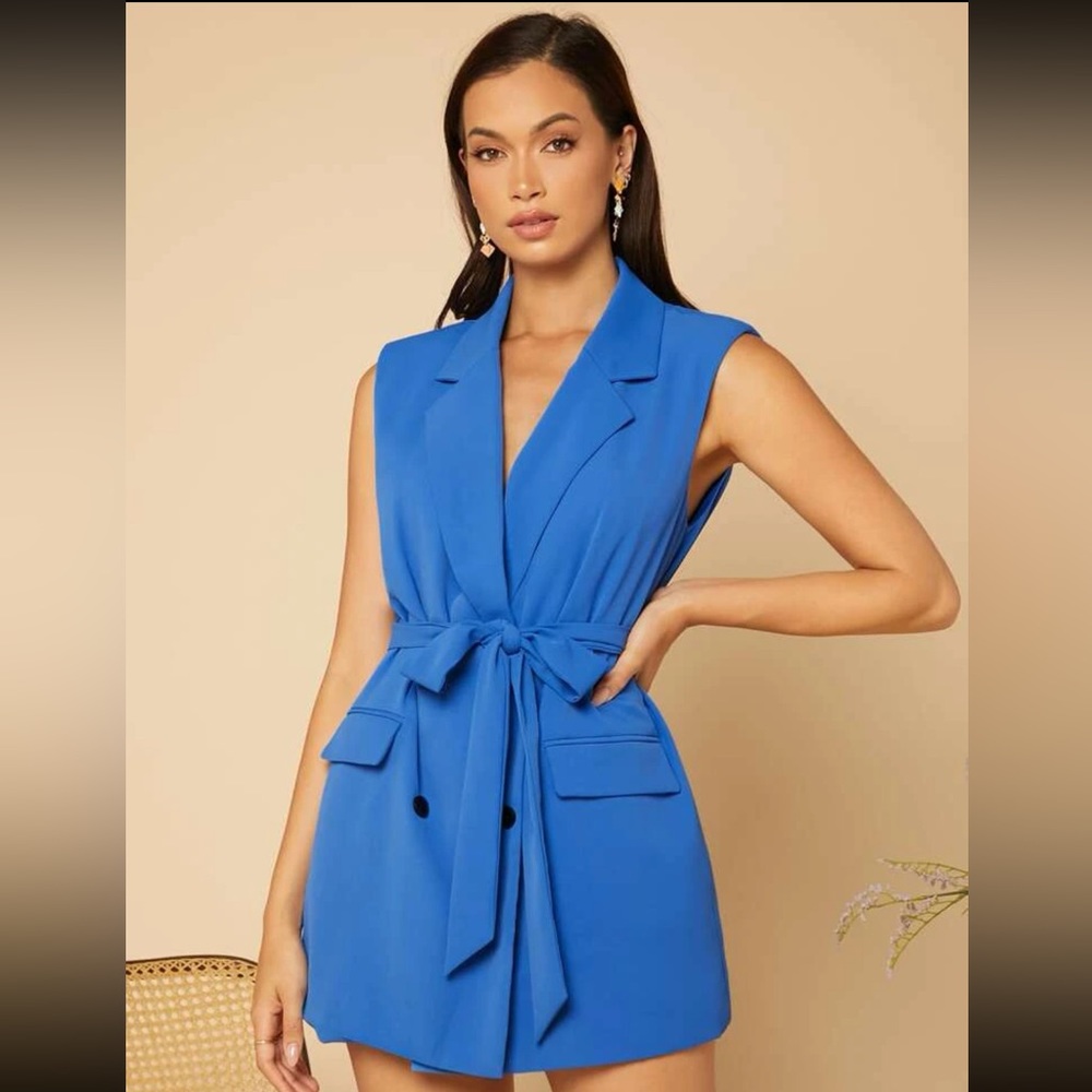 SHEIN Shoulder Pad Belted Vest/Dress